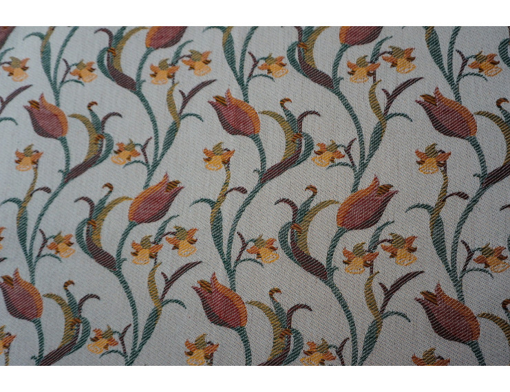 Jacquard fabric in mixed cotton and linen with red tulips