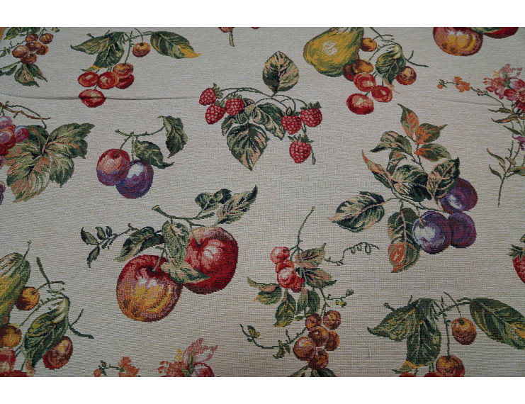 Gobelin fabric with fruits decoration